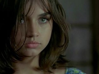 Ana de Armas ใน Mint โรส (aka Una Rosa de Francia)