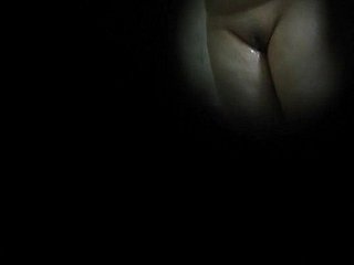 Дези сестра Pussy подсмотрел в душе