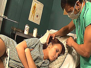 Schmutzige Gynäkologe Ficken ein Pacient im Schlaf