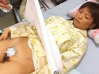 خداع من قبل طبيب نسائي 4