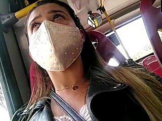 バス上の自慰行為