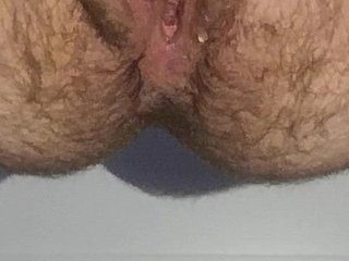 Ftm Fotze furzt und pisst