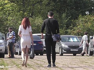 Jeny Smith ormandaki çıplak bağladı