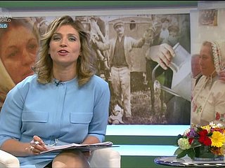 セクシーなハンガリーのテレビホスト