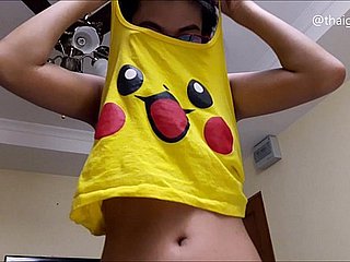 아시아 사춘기 Camgirl '당신이 그녀를 망할 때 무엇을 할 것인가?', 스트립 누드 묻습니다.