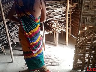 Desi Indian Village Bhabi bercinta di luar ruangan dengan pacar (video resmi oleh localsex31)