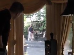Amado esposo, vamos a invitar a mi amigo.