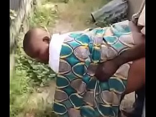 पारंपरिक अफ्रीकी कुत्ते शैली
