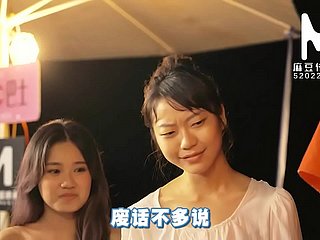 国产 麻豆 麻豆 作品 作品/MTVQ6-EP2 麻豆 恋爱 巴士 巴士 巴士 节目 篇 002/免费 观看
