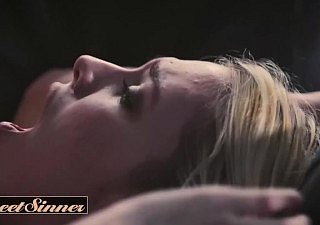 Sweetsinner - Babysitter berambut perang panas Kenna James Fucks Berkahwin Lelaki