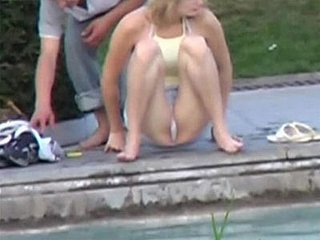 Voyeur Snoop Cam attrape beaucoup de jupes chaudes en develop b publish