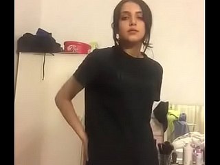 Cô gái Ấn Độ