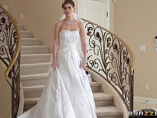 Torrid Copulate Gets Fucked Hardcore Doggystyle By A Wedding Photographer