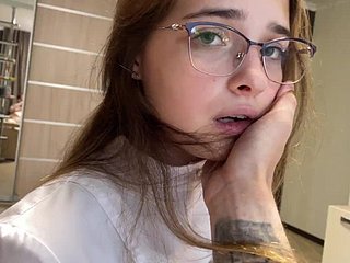 گندے ڈاکٹر نے مجھے ایک دھچکا کام سے شفا بخشی
