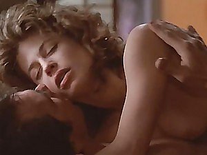 Freeze sexy Linda Hamilton nuda far una scena hot
