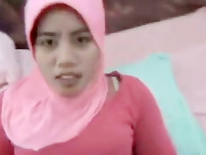 I Cum On the top of A esposa & # 039 Swindling árabe; s Hijab