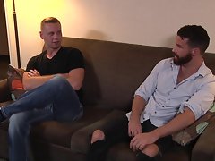pengalaman gay pertama saya dengan stud berotot