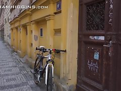 Jirka barebacks posmen Tibor yang