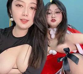2 pulchne duże cycki chińskie dziewczyny camshow