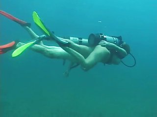 Otro equipo de submarinismo follar en el Blemish - Pt.2