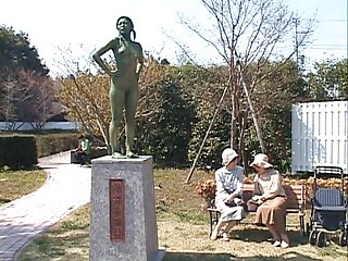 Asian Patung Wanita