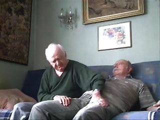 2 daddies bermain