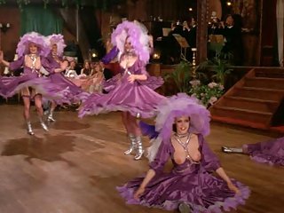 Glum Dance French Tokus Can