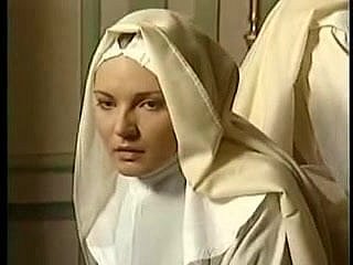 Nun khiêu dâm