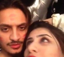 Junge pakistanische Liebhaber selfie
