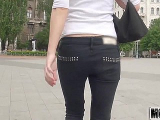 Migrant Tapes His Anal Exploits video leading role Macy - Mofos