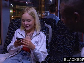 BLACKEDRAW En su camino a casa, tomó un desvío para algunos BBC