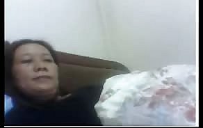 色情管中国摩伊玩弄她的奶