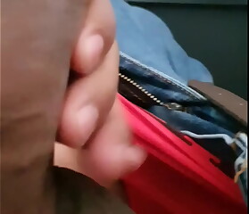 Me mantuvo en la oficina